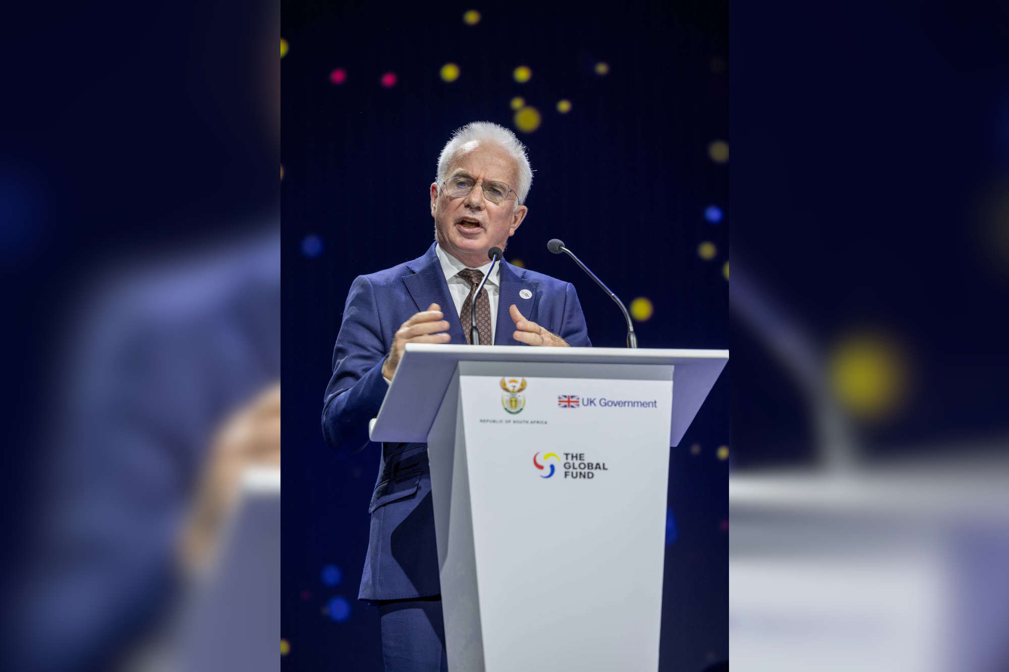 Global Fund Executive Director Peter Sands speaks at the Global Fund’s Eighth Replenishment Summit in Johannesburg, South Africa, on 21 November 2025. “With shared purpose, renewed urgency and unshakable solidarity, we can beat the deadliest diseases, and build a healthier, fairer, more resilient world. When this partnership is united and determined, nothing can stop us. We cannot stop now. We will not stop now.”