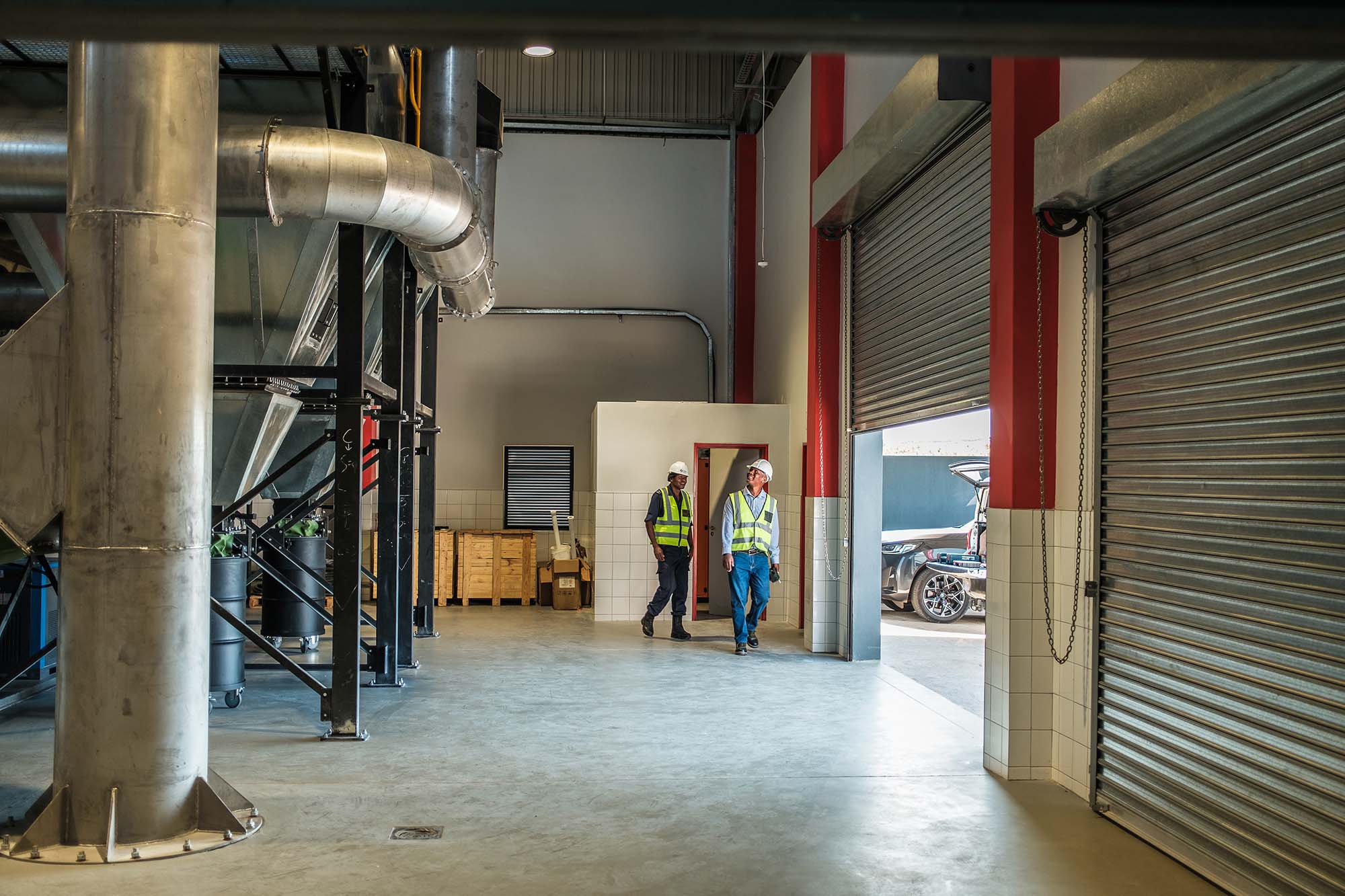 Eswatini’s new healthcare waste management facility is built according to the latest best practice standards, featuring state-of-the-art emissions control and enhanced systems for the separation and safe, controlled storage of medical waste.